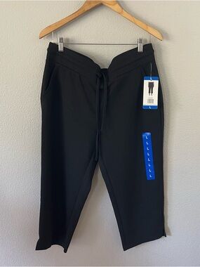 32 Degrees Cool Black Cropped Sweatpants Size L NWT